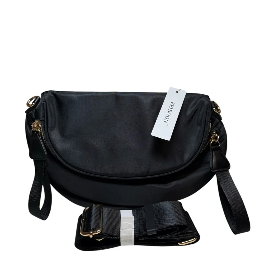 ✨🖤Black Bum Bag Crossbody Sling Bag - Wide Strap 🖤✨ NWT - Picture 5 of 7
